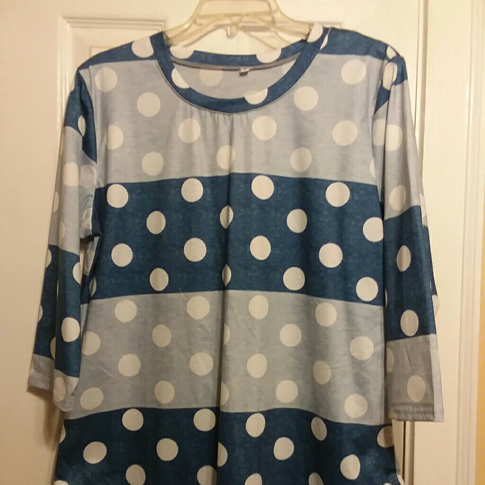 Polka dot top